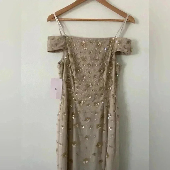 NWT Adrianna Papell x BHLDN Rosie Off The Shoulder Dress Size 6 - Picture 4 of 8
